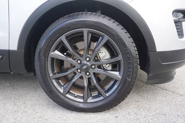 Certified 2019 Ford Explorer XLT w/ Equipment Group 202A FWD image 15