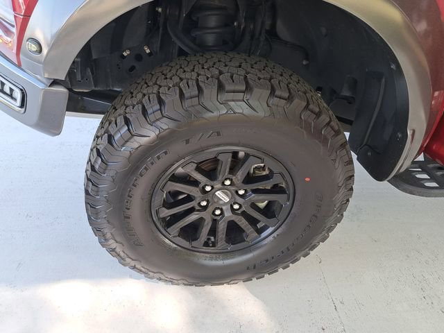 Certified 2018 Ford F150 Raptor w/ Equipment Group 802A Luxury image 30