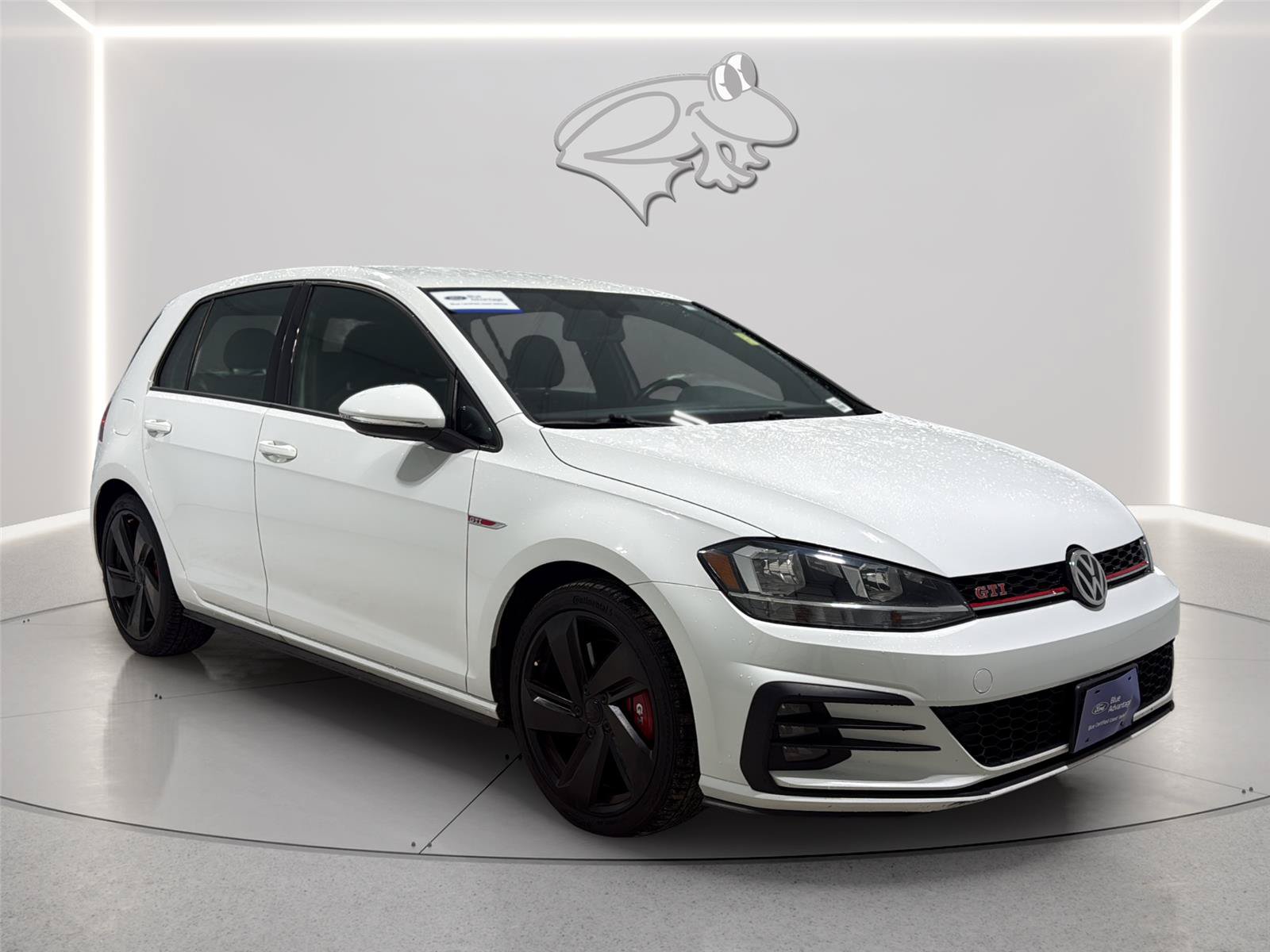 Used 2020 Volkswagen Golf 4-Door FWD image 3