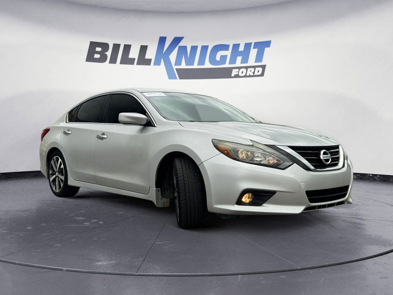 Used 2017 Nissan Altima 2.5 SR FWD image 7