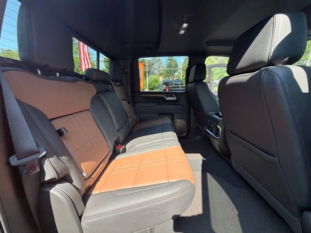 Used 2026 Chevrolet Silverado 2500 High Country w/ High Country Premium Package AWD/4WD image 12