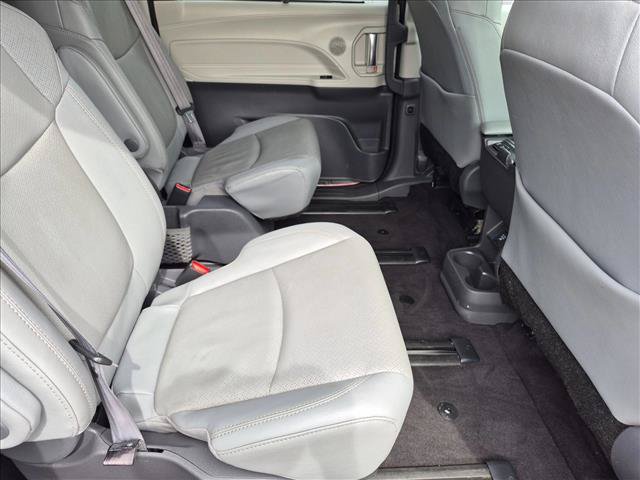 Used 2021 Toyota Sienna Limited AWD/4WD image 22