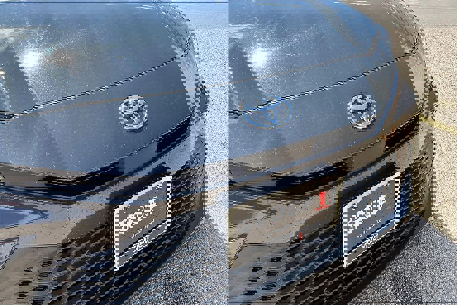 Used 2025 Toyota Camry SE image 28