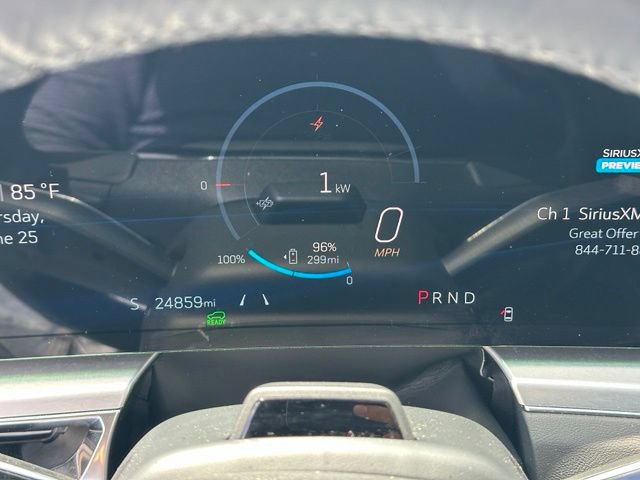 Used 2024 Cadillac Lyriq Luxury AWD/4WD image 33