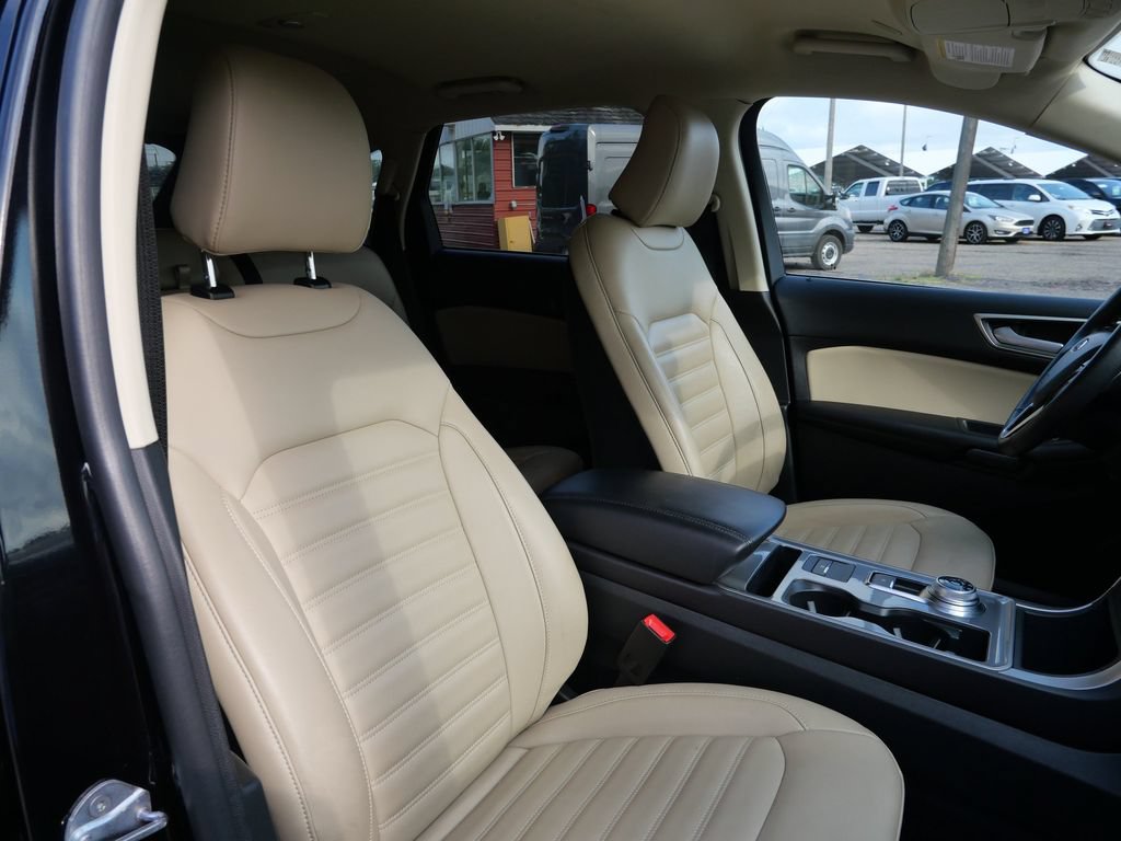 Certified 2024 Ford Edge SEL AWD/4WD image 12