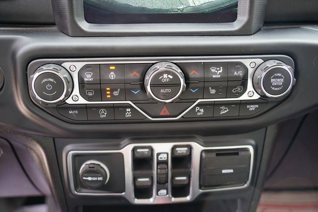Used 2019 Jeep Wrangler Unlimited Sahara w/ Quick Order Package 24M Moab AWD/4WD image 14
