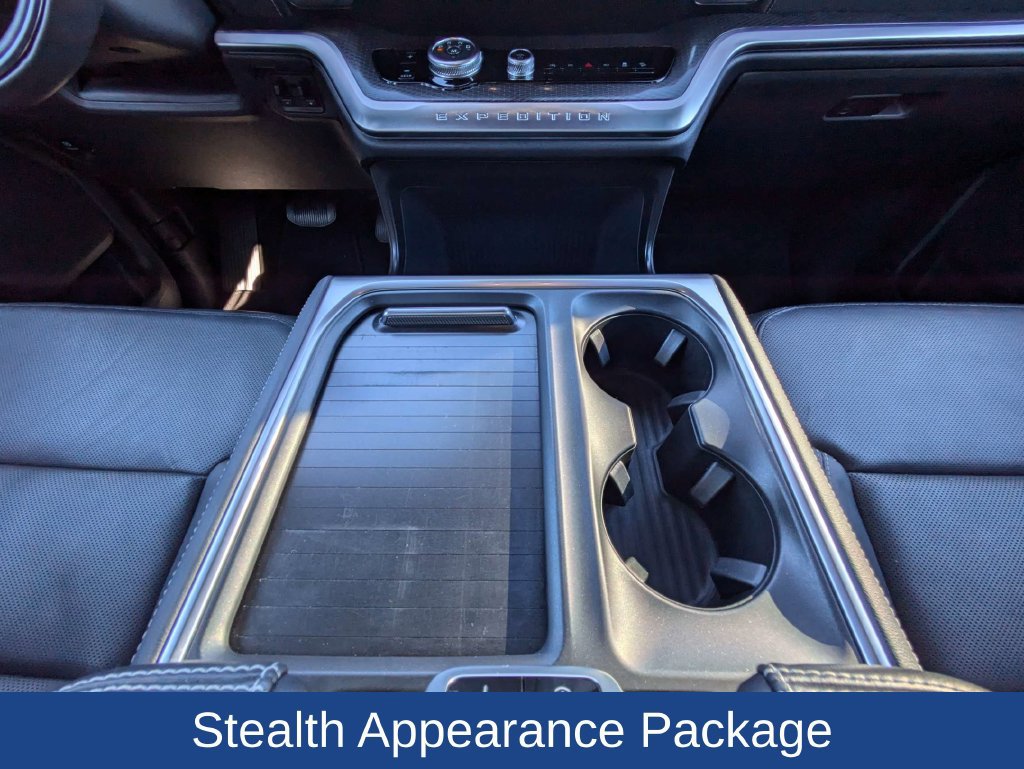 Certified 2025 Ford Expedition Max Platinum w/ Stealth Appearance Package AWD/4WD image 25
