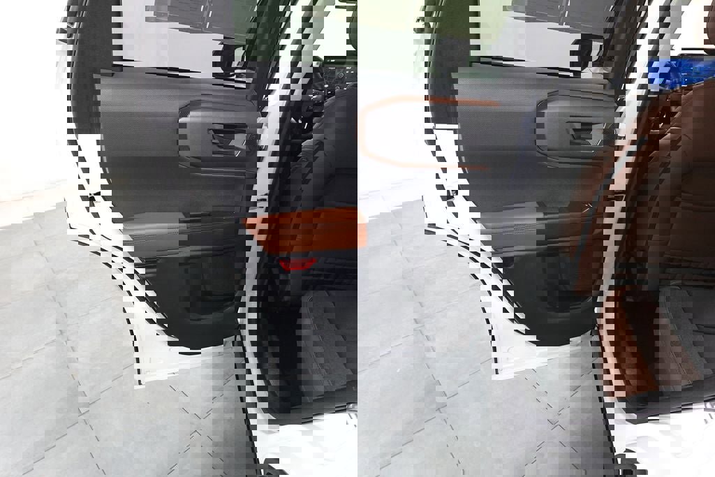 Certified 2025 Ford Bronco Sport Outer Banks w/ Outer Banks Tech Package+ image 23