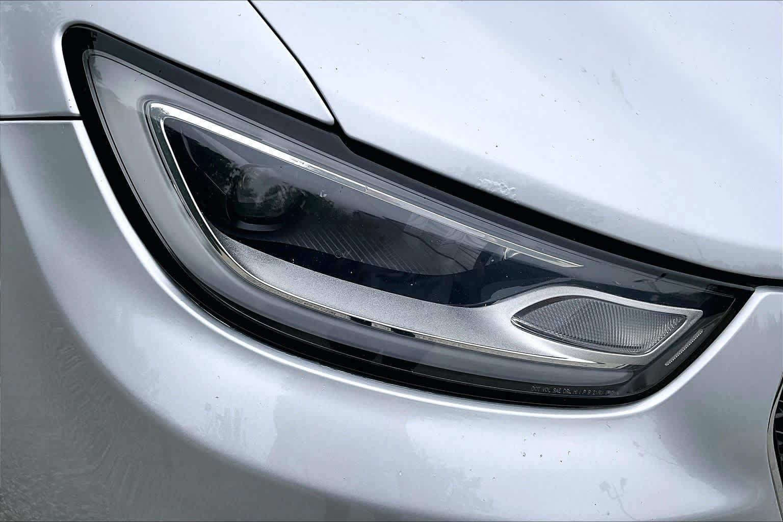 Used 2023 Chrysler Pacifica Touring-L FWD image 27