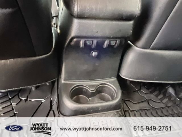 Used 2017 Jeep Wrangler Unlimited Sahara AWD/4WD image 16