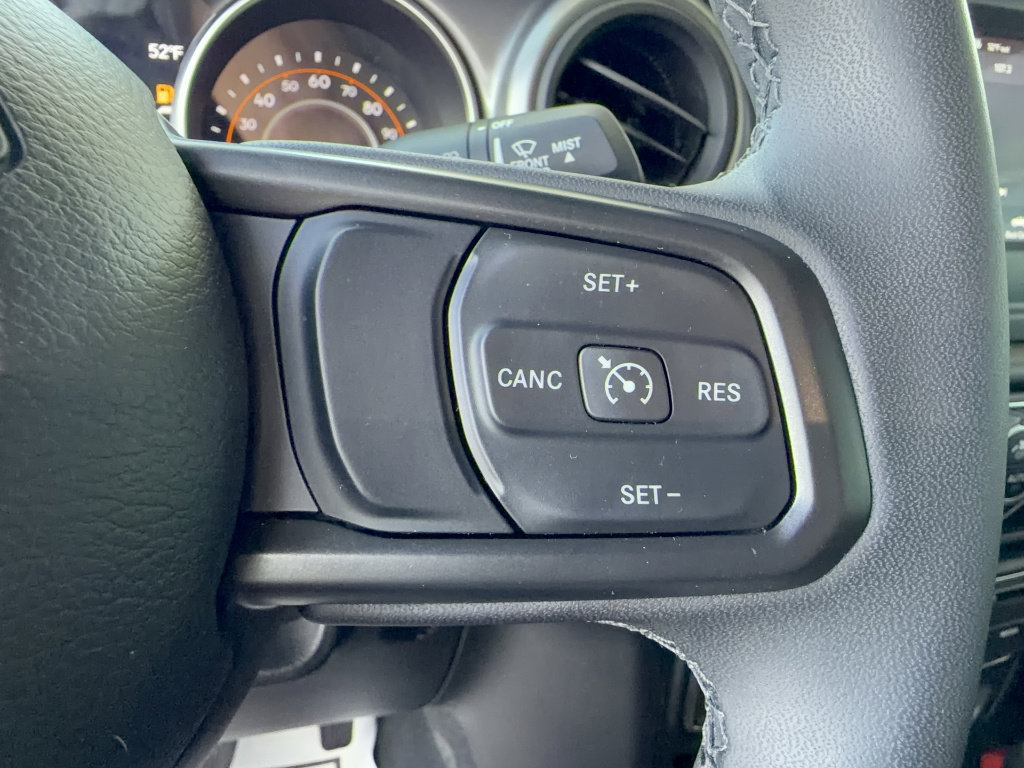 Used 2023 Jeep Gladiator Sport AWD/4WD image 24