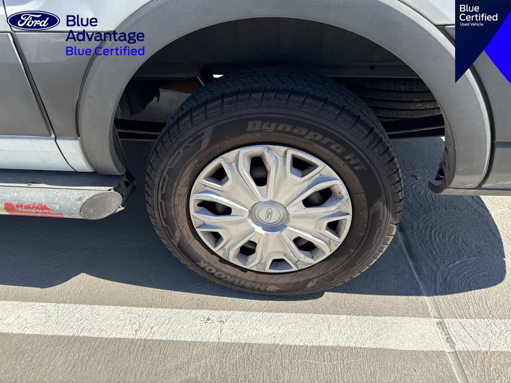 Certified 2017 Ford Transit 250 130 Low Roof w/ Exterior Upgrade Package RWD image 8