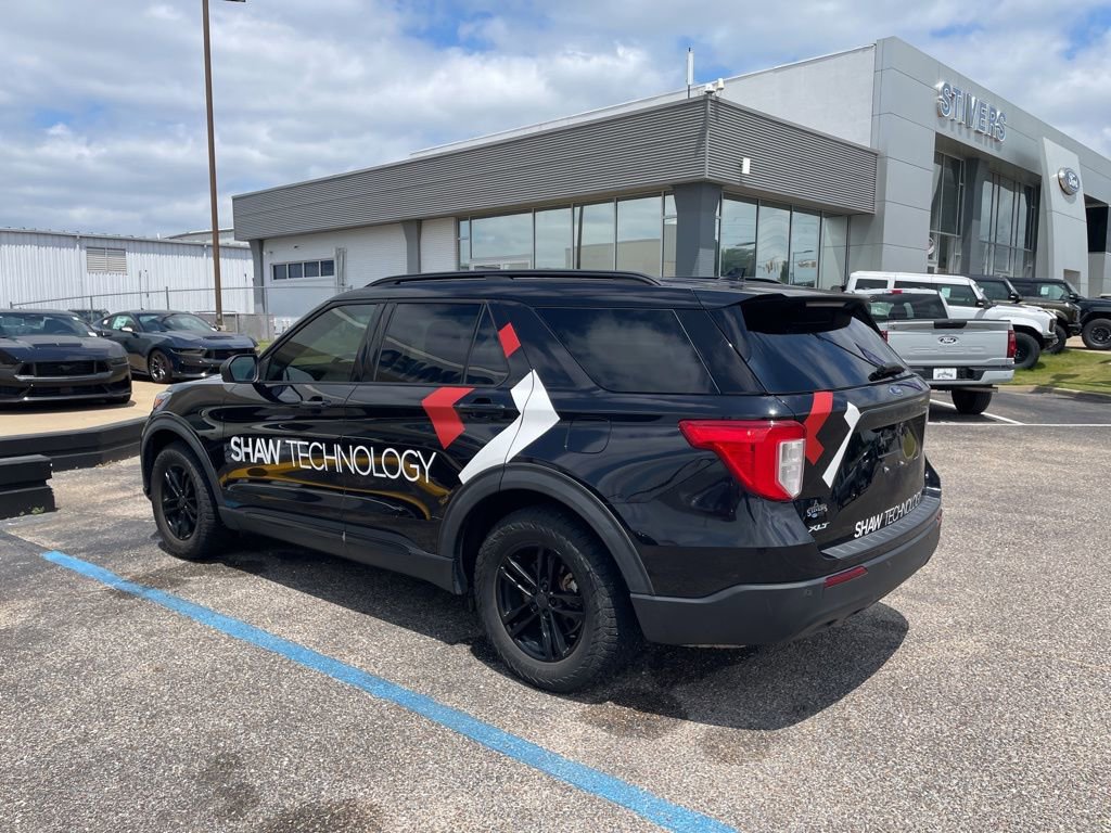Certified 2020 Ford Explorer XLT RWD image 6