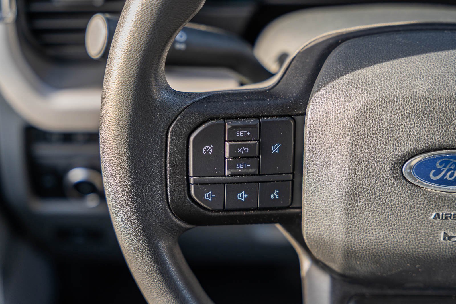 Certified 2023 Ford F250 XLT w/ XLT Premium Package image 32