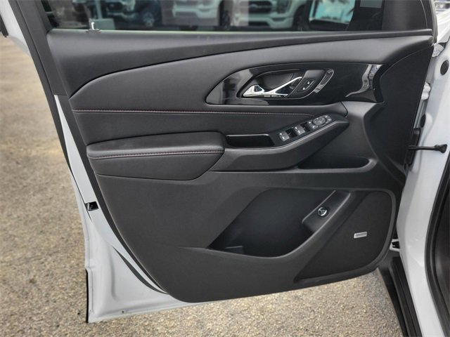 Used 2022 Chevrolet Traverse RS image 30
