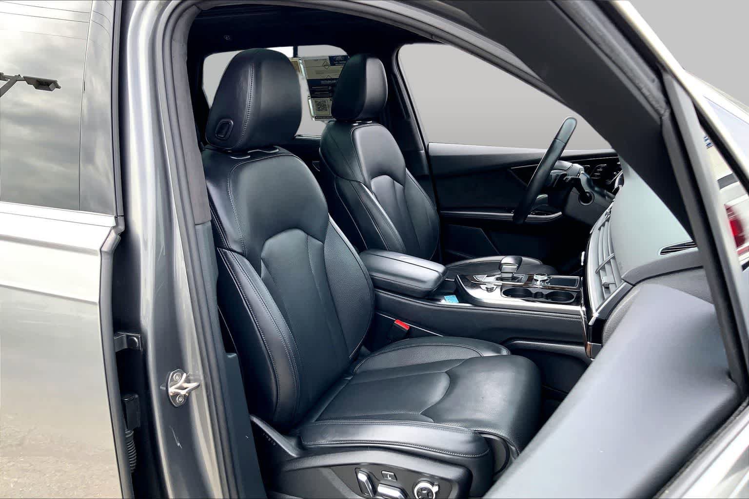 Used 2018 Audi Q7 3.0T Prestige AWD/4WD image 9