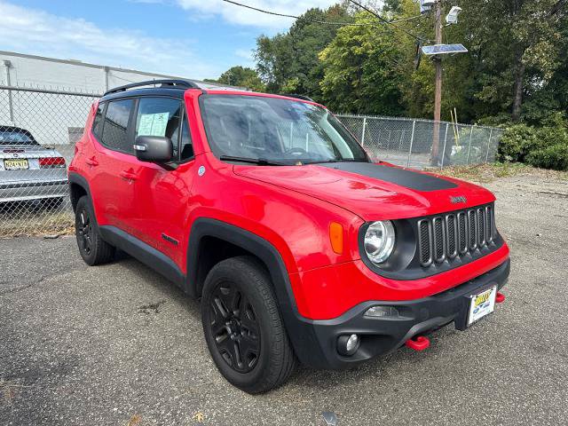 Used 2018 Jeep Renegade Trailhawk AWD/4WD image 1