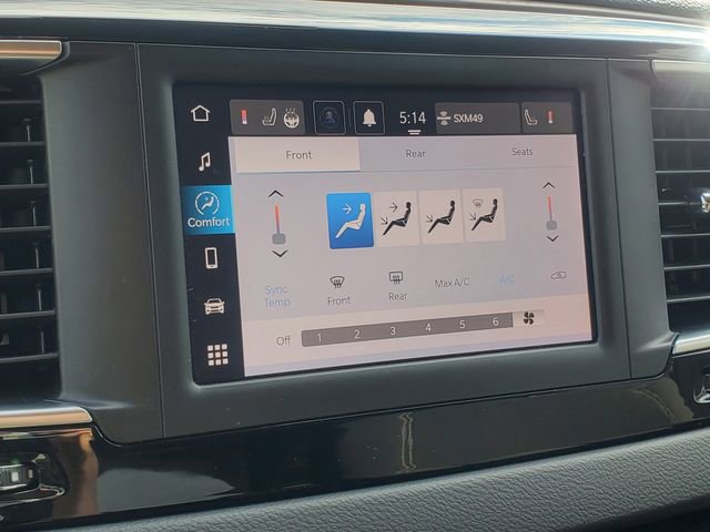 Used 2023 Chrysler Voyager LX image 18