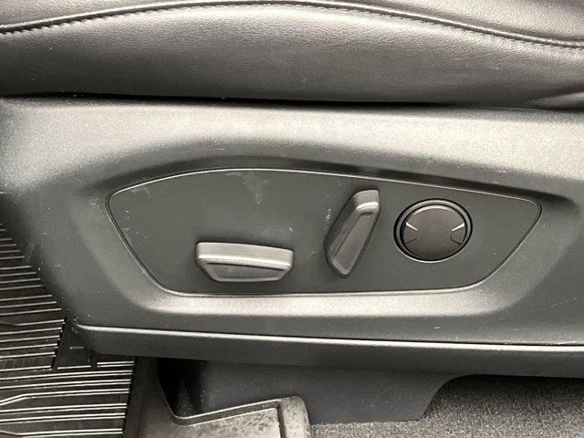 Certified 2024 Ford Explorer XLT w/ Equipment Group 202A AWD/4WD image 15