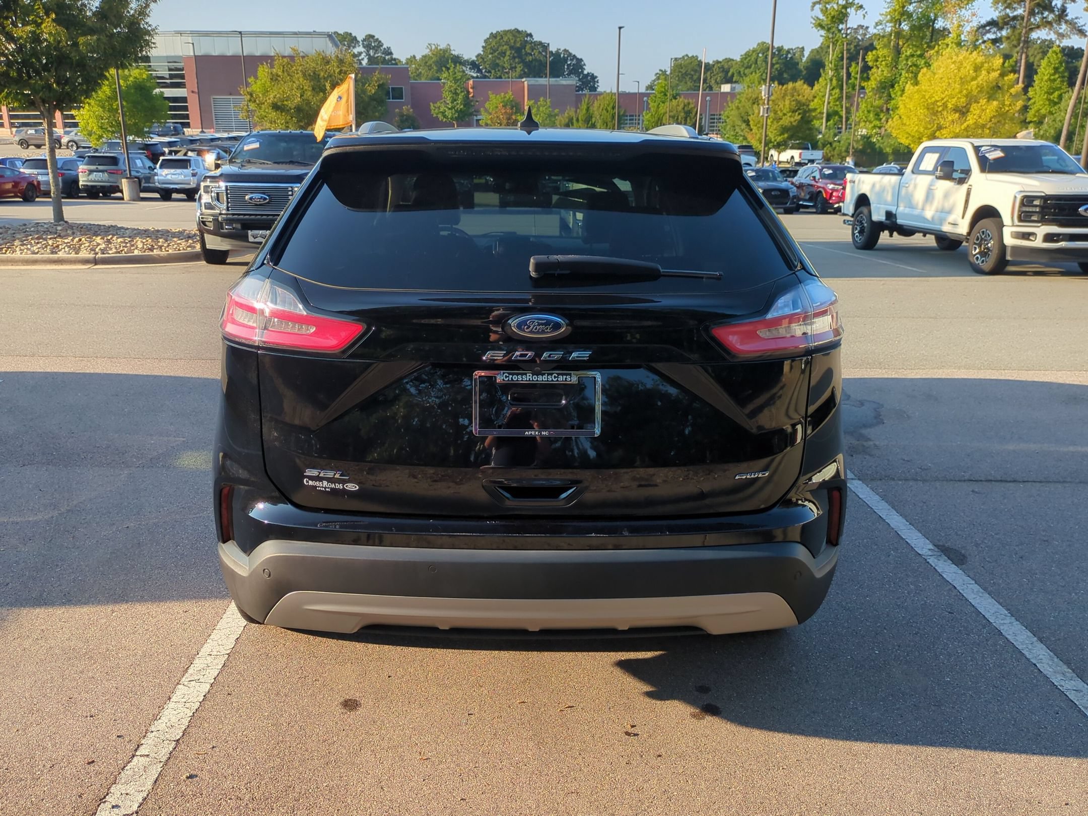 Certified 2023 Ford Edge SEL w/ Convenience Package AWD/4WD image 4