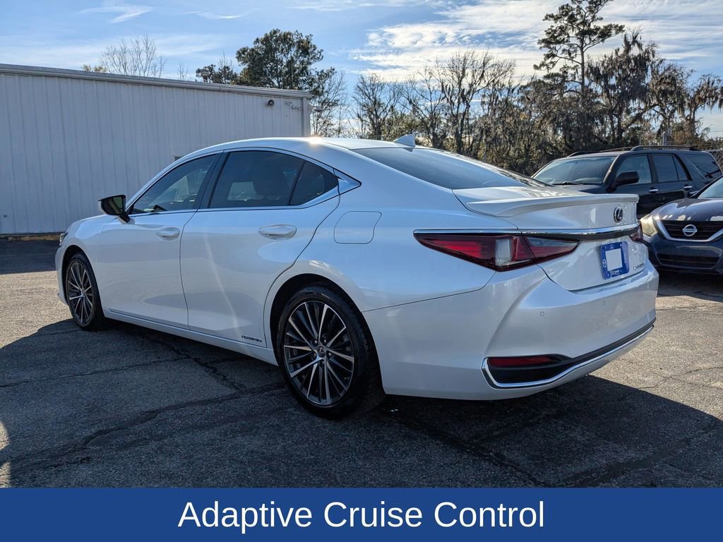 Used 2022 Lexus ES 300h w/ Premium Package FWD video 3