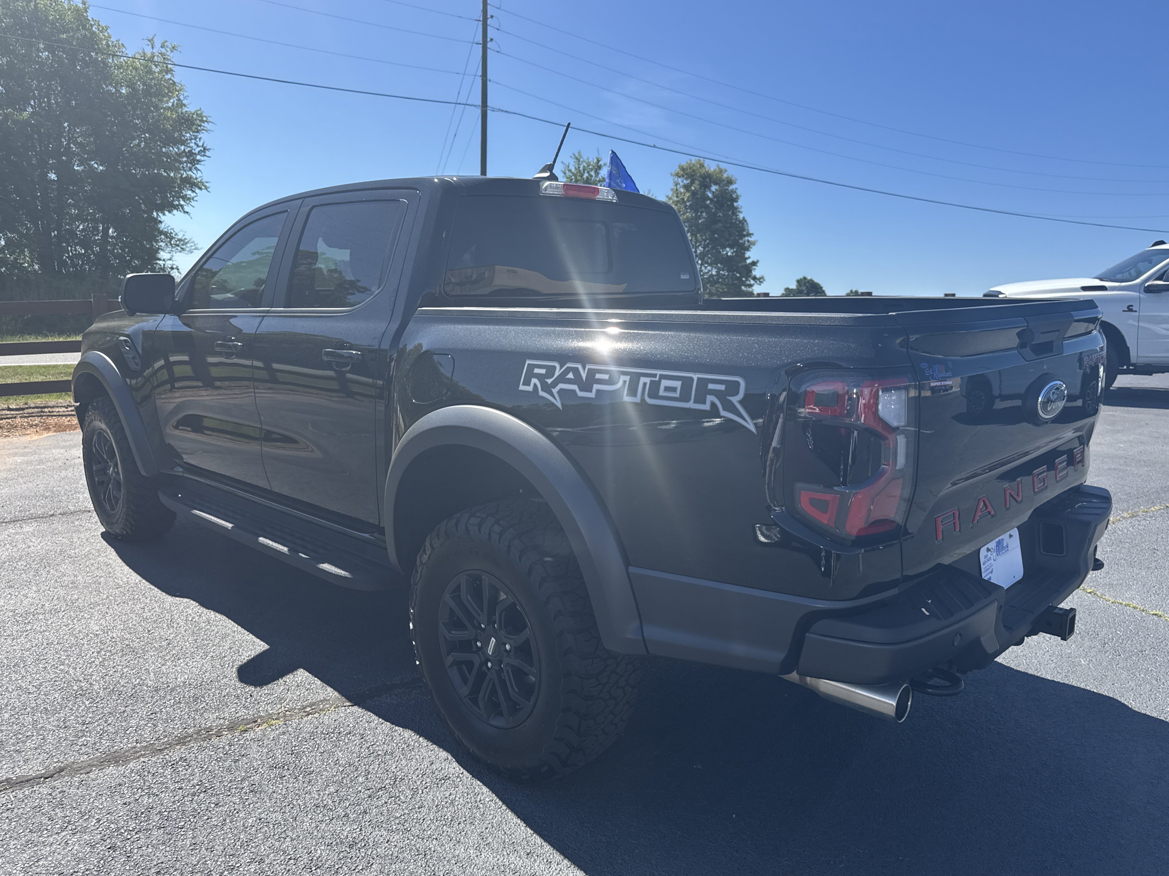 Certified 2025 Ford Ranger Raptor AWD/4WD image 13