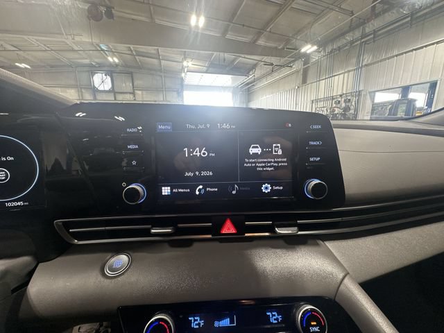Used 2022 Hyundai Elantra SEL w/ Convenience + Premium Package FWD image 24