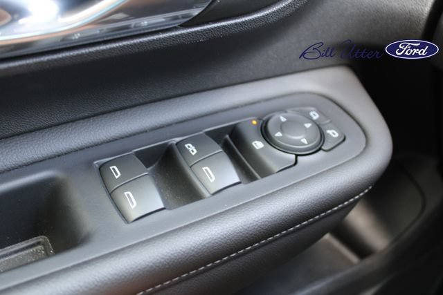 Used 2023 GMC Terrain SLE w/ Elevation Edition FWD image 21