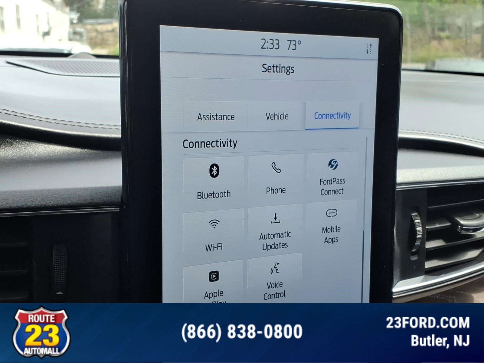 Certified 2023 Ford Explorer Platinum w/ Technology Package AWD/4WD image 18