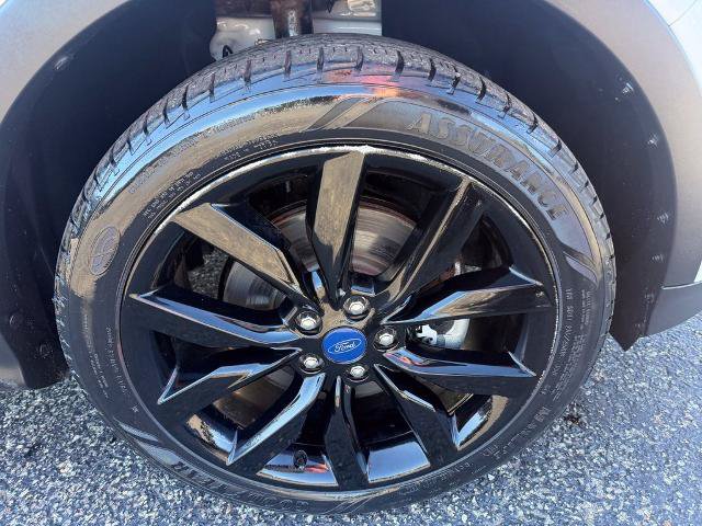Certified 2018 Ford Escape SEL w/ SEL Sport Appearance Package AWD/4WD image 36