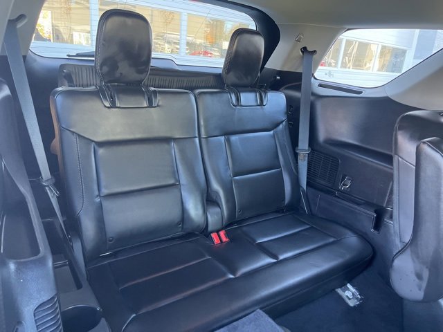Certified 2022 Ford Explorer XLT w/ Equipment Group 202A image 27