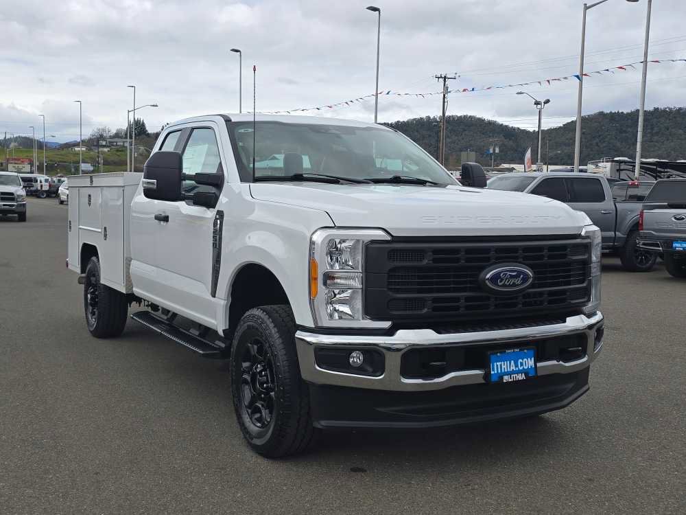 Certified 2023 Ford F250 XL w/ Snow Plow/Camper Package image 7