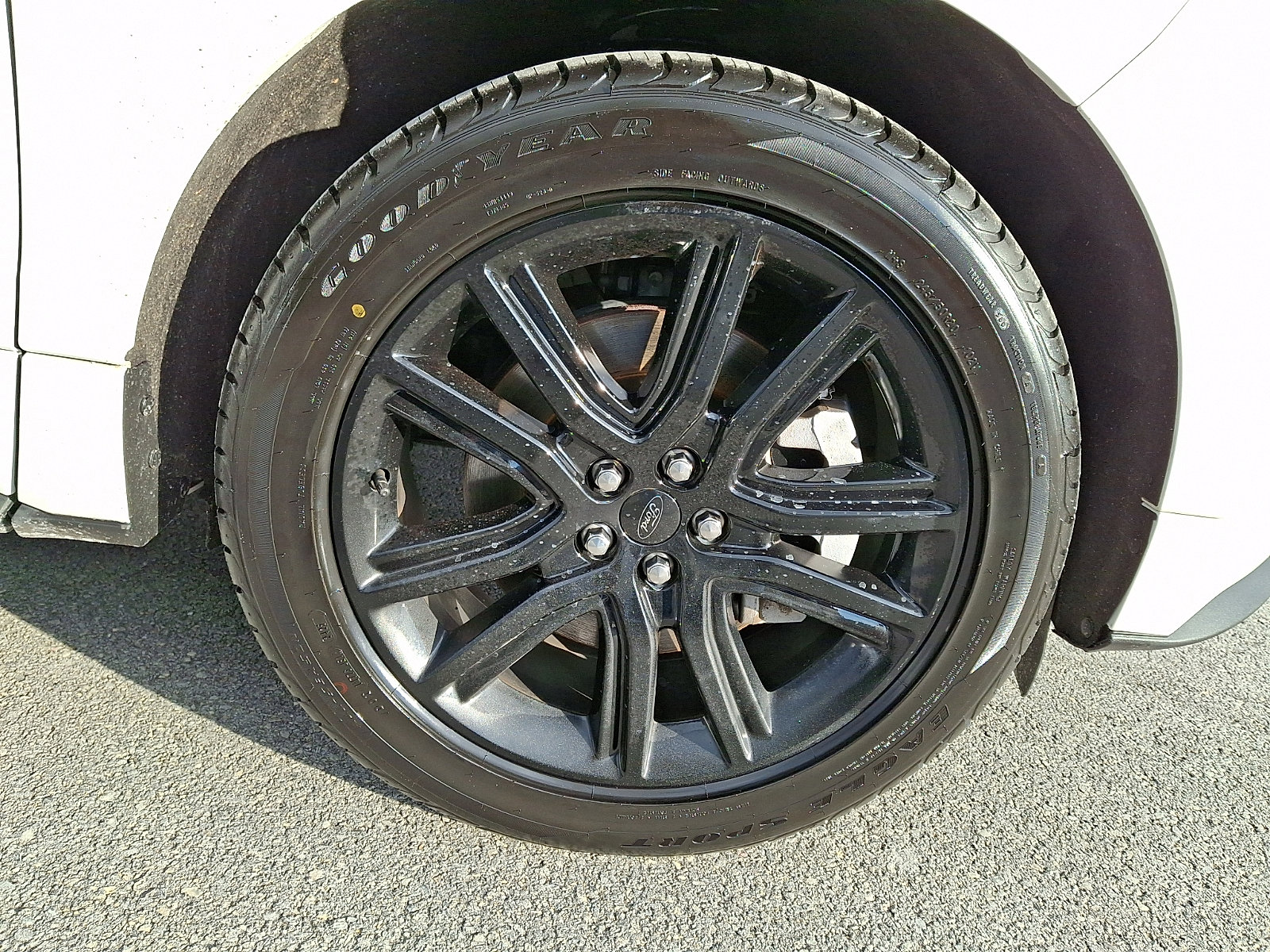 Certified 2022 Ford Edge ST-Line image 8