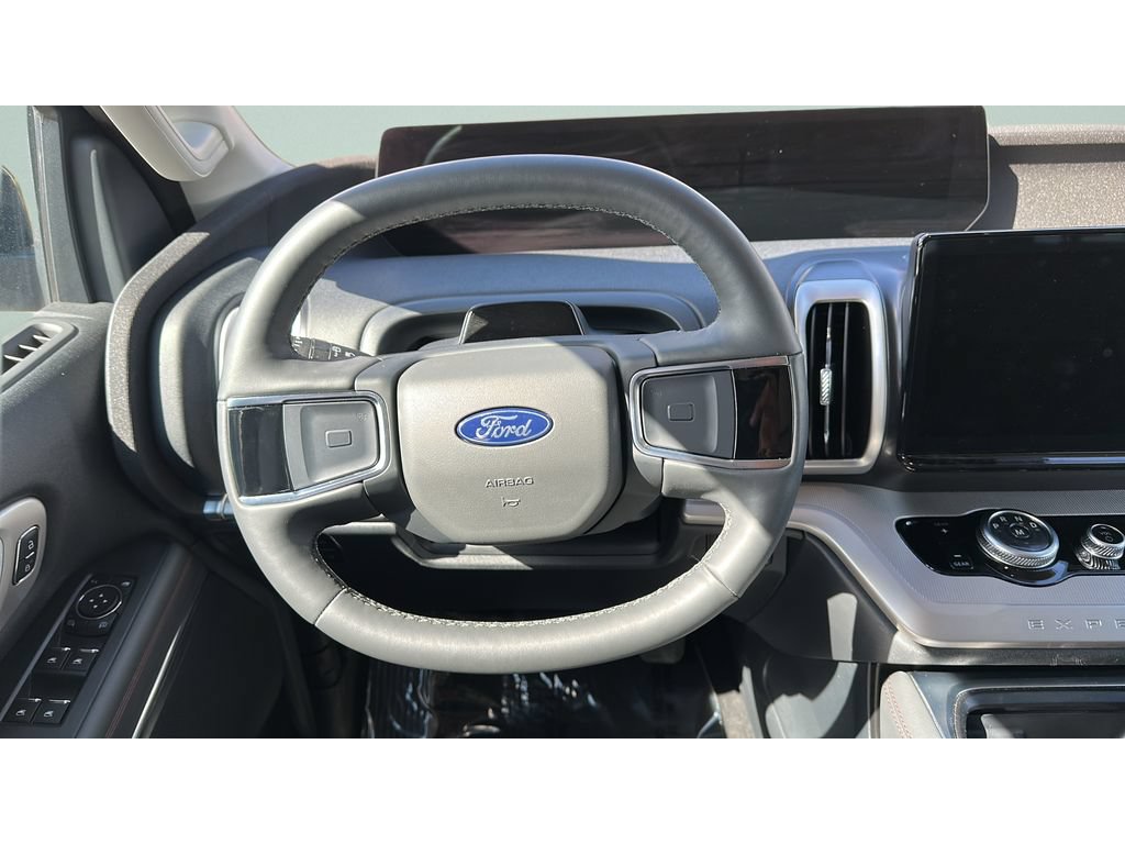 Certified 2025 Ford Expedition Active AWD/4WD image 12