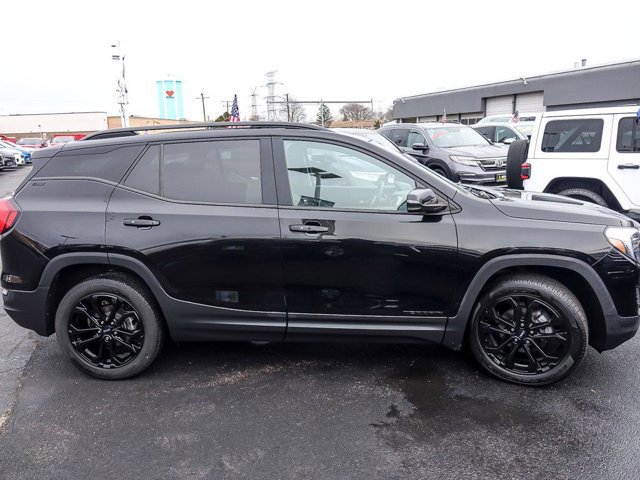 Used 2021 GMC Terrain SLT w/ Infotainment Package II image 7