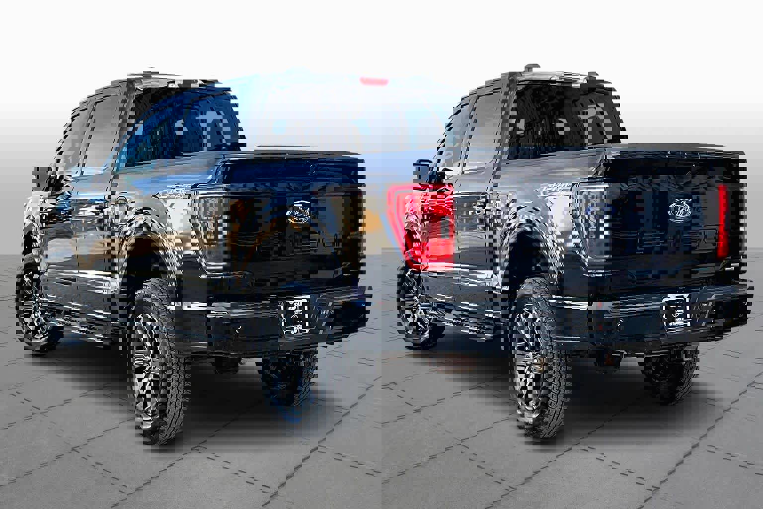 Certified 2023 Ford F150 XLT w/ Equipment Group 302A High image 4