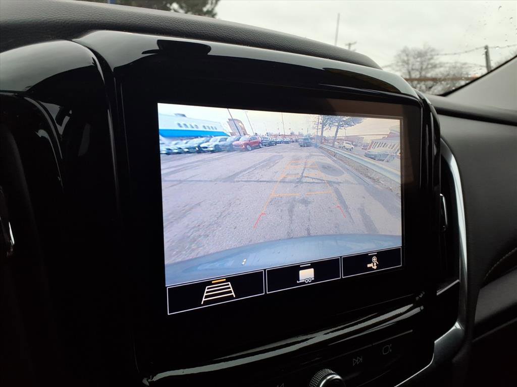 Used 2020 Chevrolet Traverse LT w/ LPO, Blackout Package image 22