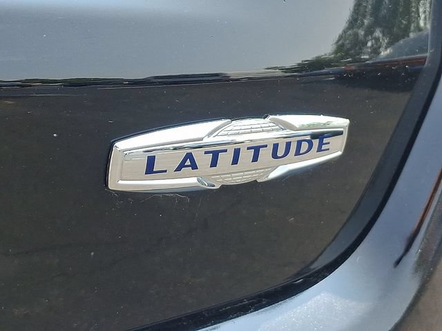Used 2019 Jeep Compass Latitude w/ Popular Equipment Group AWD/4WD image 36