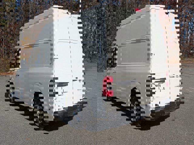 Used 2018 Nissan NV 2500 SV image 6