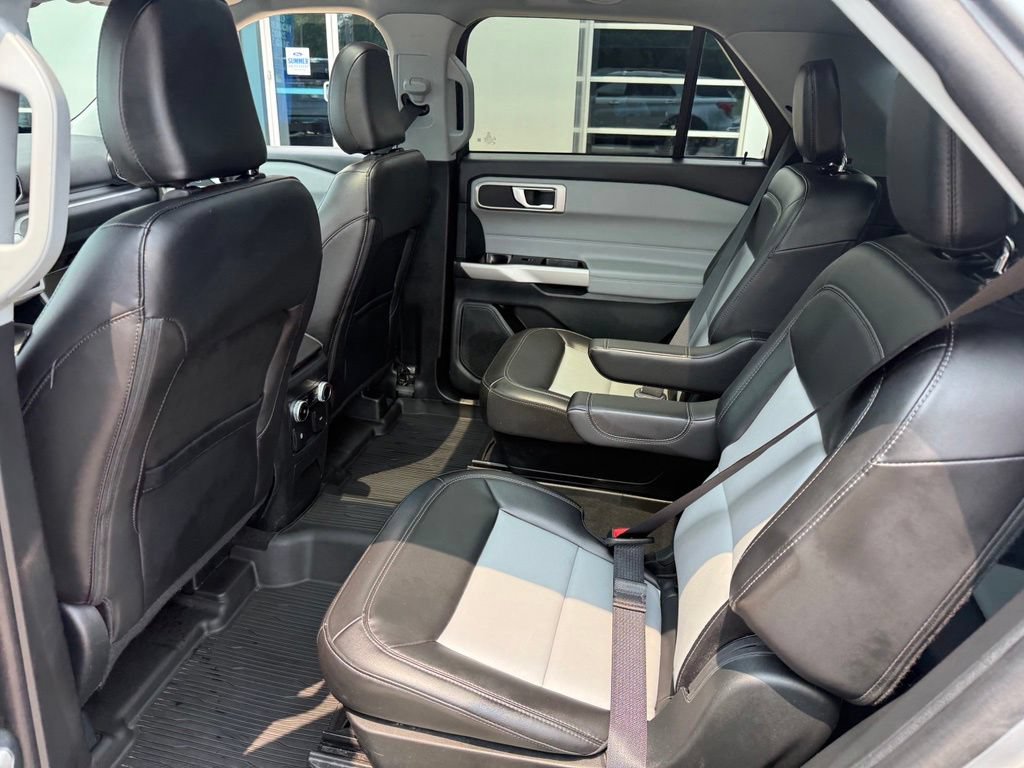 Certified 2024 Ford Explorer XLT w/ Equipment Group 202A AWD/4WD image 23