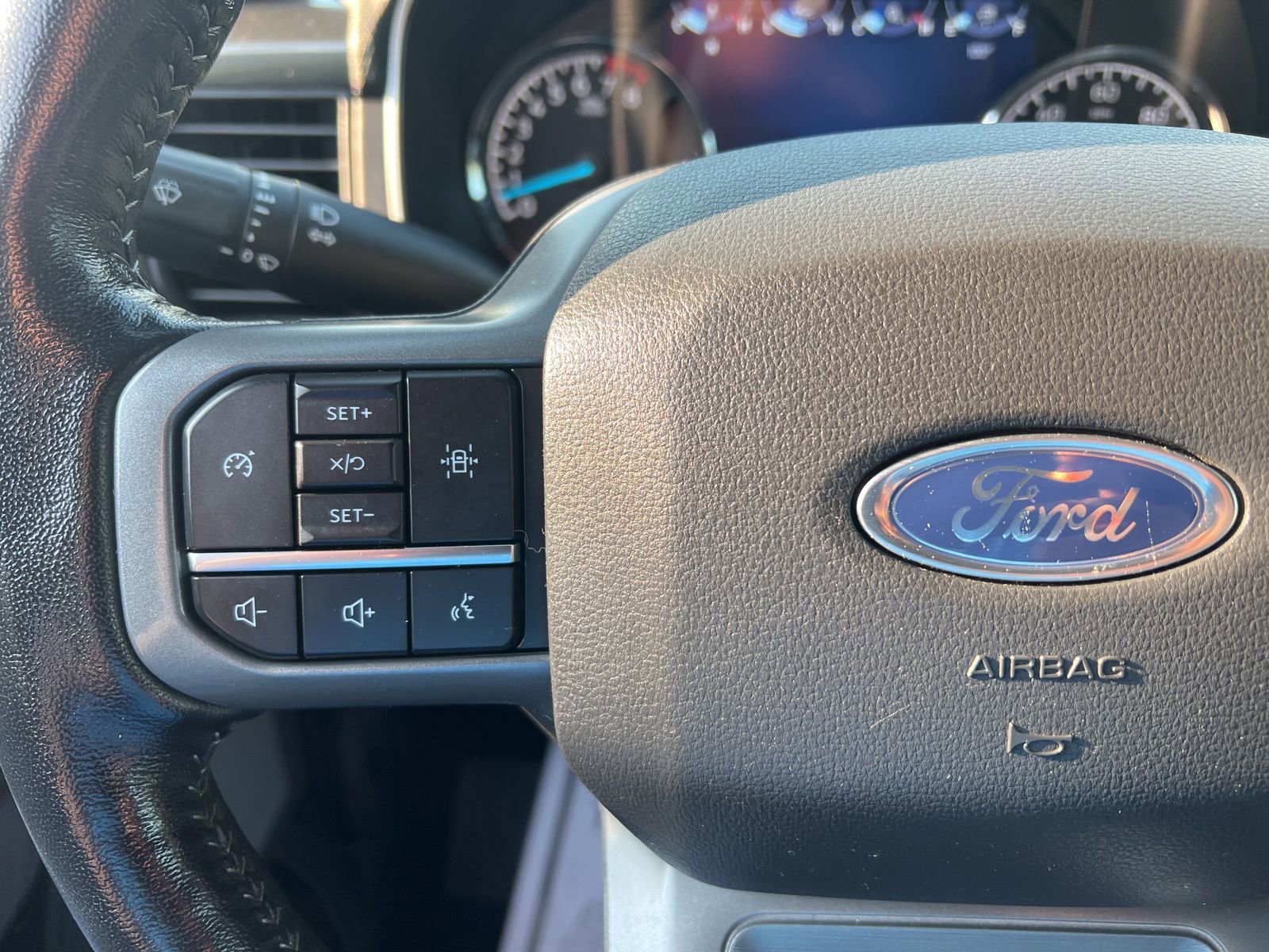 Certified 2022 Ford F150 XLT w/ Equipment Group 302A High image 20