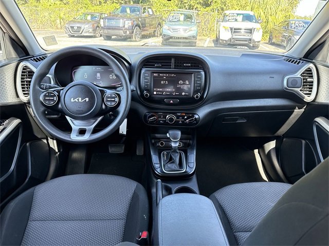 Used 2024 Kia Soul LX w/ Option Group 015 image 14