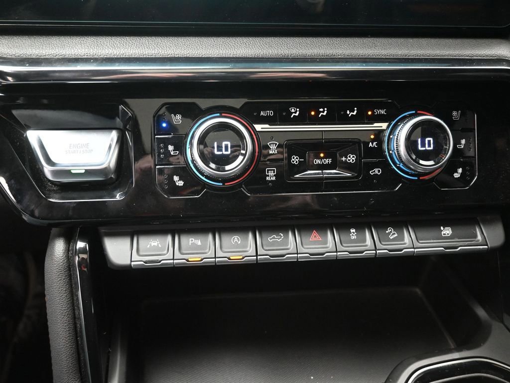 Used 2022 GMC Sierra 1500 AT4 w/ AT4 Premium Package image 15