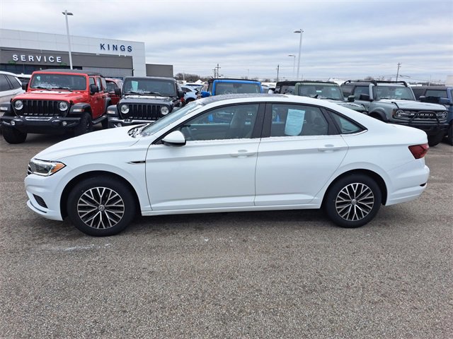 Used 2019 Volkswagen Jetta SEL image 2