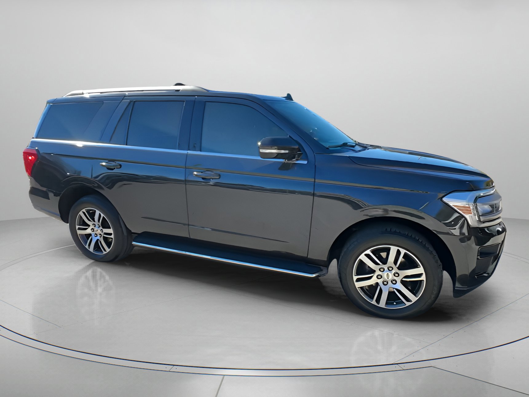 Certified 2023 Ford Expedition XLT image 34