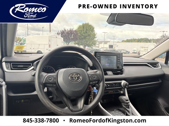 Used 2022 Toyota RAV4 LE AWD/4WD image 14