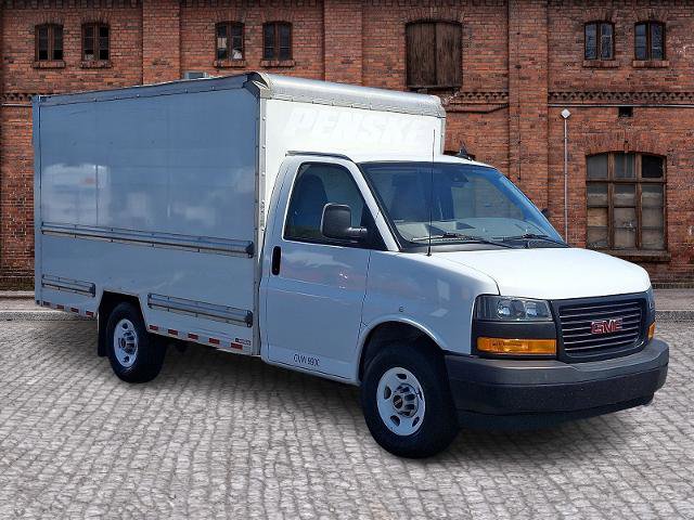 Used 2021 GMC Savana 3500 w/ Power Convenience Package RWD image 3