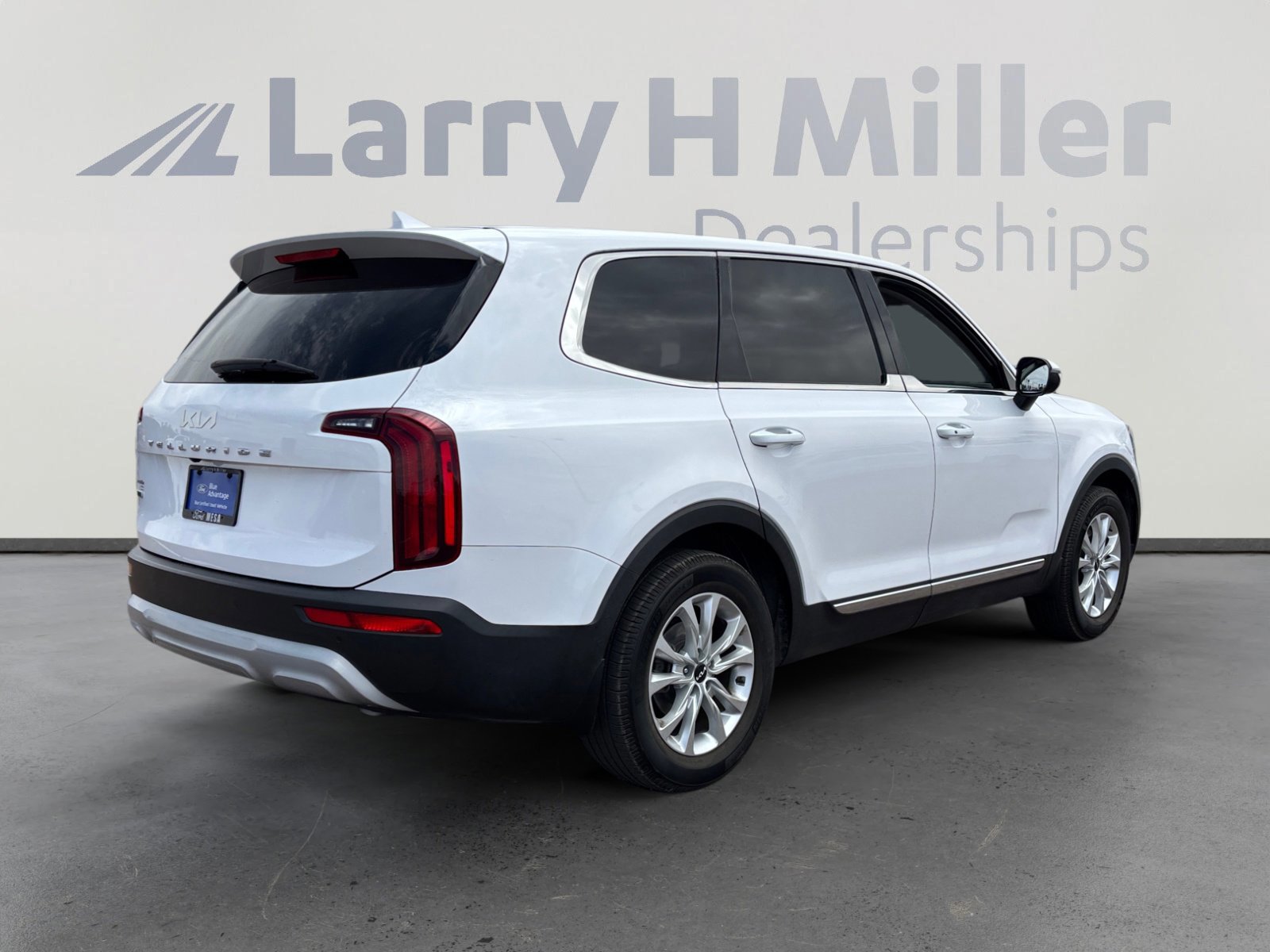 Used 2022 Kia Telluride LX image 5