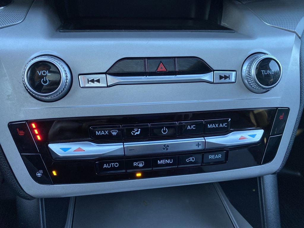 Certified 2023 Ford Explorer XLT w/ Equipment Group 202A image 23