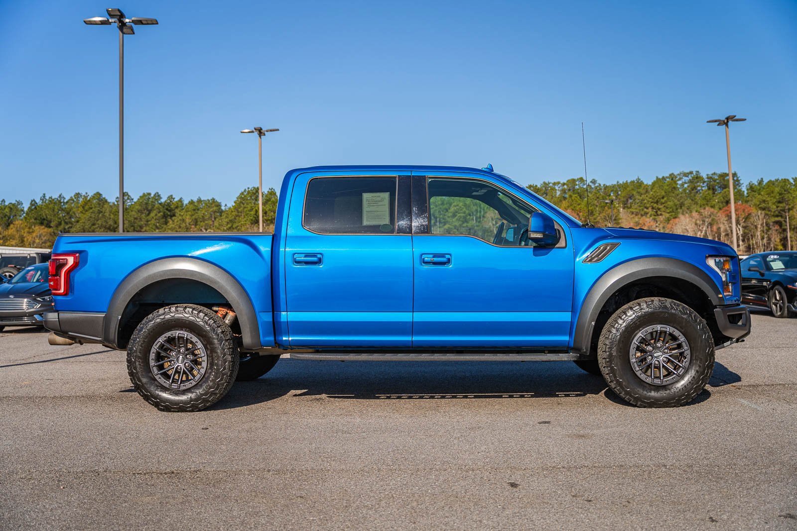 Certified 2019 Ford F150 Raptor w/ Equipment Group 802A Luxury image 6